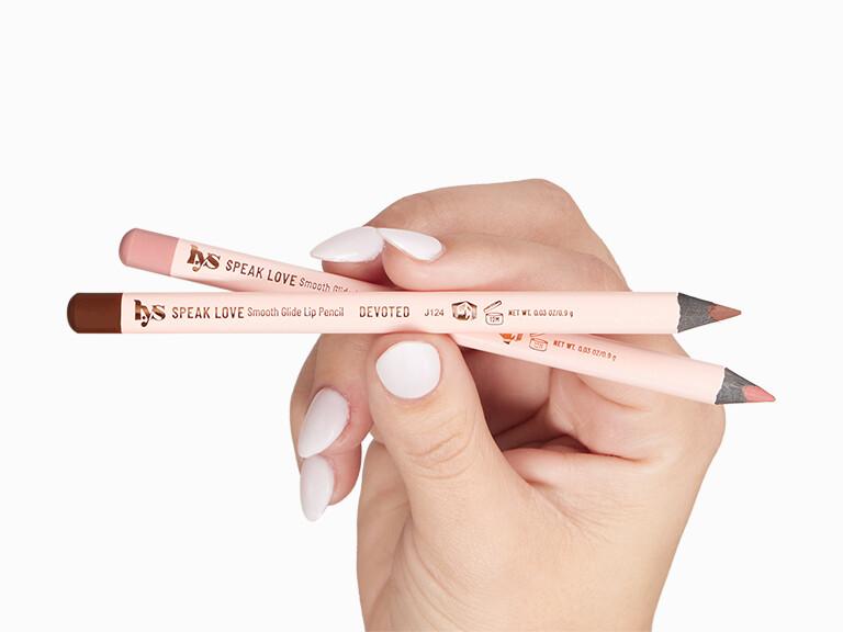 Resized Media/Lys LipLiner InHand 2982 2