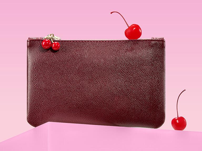 Resized Media/010525 0226 MysteryBag Full Slide8 4x3 5579