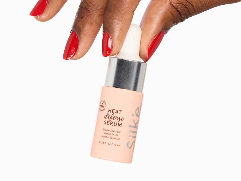 Resized Media/0625 GB AO InHand SLIDE22 4x5 SLEEKESilkeHeatDefenseSerum 1791