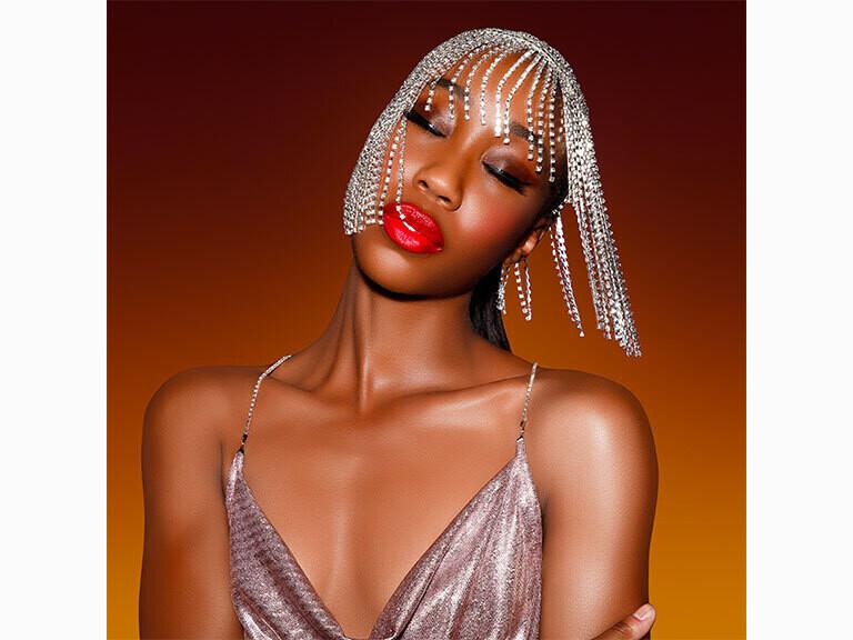 Resized Media/BeautyForCertain MatteLiquidLipstick 55VibrantCoral Full BCERLIP1066536 4EditorialModel