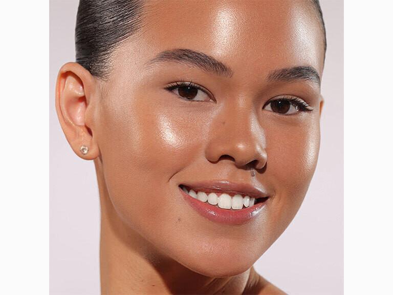 Resized Media/NATACHK1065236 NATASHADENONA HYGENSKINCAREINFUSEDGLOWBEAUTIFIER 02 FULL 2