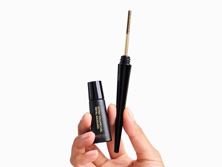 Resized Media/NEogen Extra Volume Curl Metal Mascara 4810